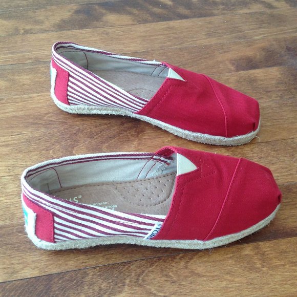 NWOT Toms - Classic Red University Espadrilles - Picture 6 of 7